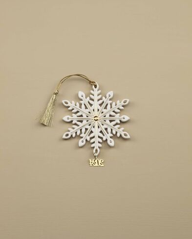 Lenox 895777 2024 Winnie The Pooh Baby's 1st Christmas Ornament in Saudi Arabia