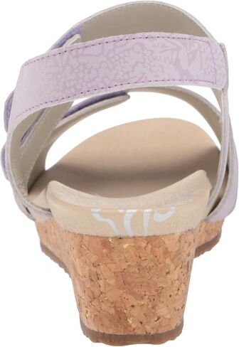 صندل نسائي من Propet Millie Espadrille بكعب عريض in Saudi Arabia