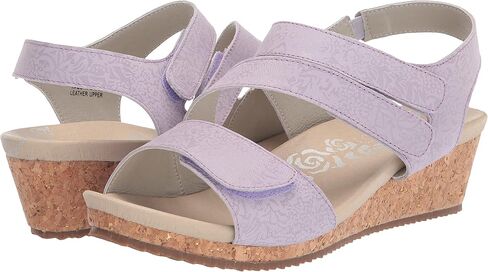صندل نسائي من Propet Millie Espadrille بكعب عريض in Saudi Arabia