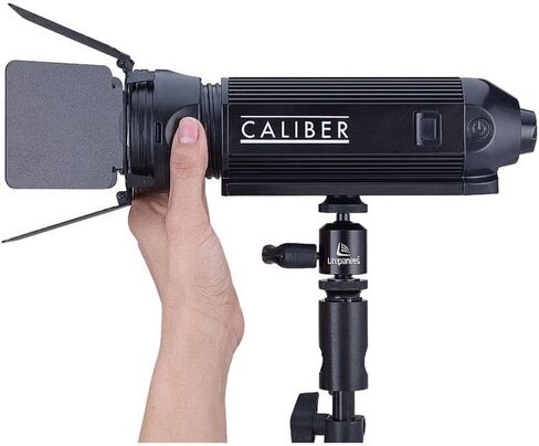 Litepanels، حزمة إضاءة مفردة من عيار، مصباح LED فريسنل فردي لإضاءة الاستوديو، أضواء التصوير الفوتوغرافي، إضاءة الفيديو، ملحقات التصوير الفوتوغرافي in Kuwait