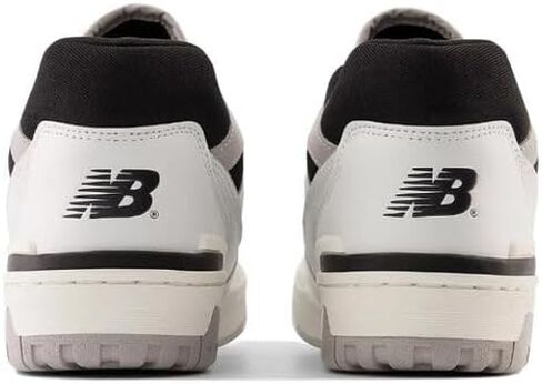 حذاء رياضي New Balance 550، أبيض/علكة/أبيض، 12 US Women/10.5 US Men in Saudi Arabia