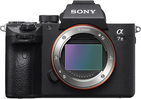 كاميرا Sony a7 III بدون مرآة ILCE7M3/B، بطاقة ذاكرة 64 جيجابايت، حقيبة، قارئ بطاقات، حامل ثلاثي مرن، حزام يد، محفظة بطاقة الذاكرة، حافظة للغطاء، مجموعة تنظيف in Saudi Arabia