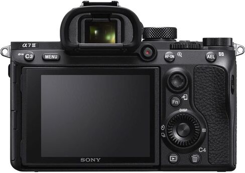 كاميرا Sony a7 III بدون مرآة ILCE7M3/B، بطاقة ذاكرة 64 جيجابايت، حقيبة، قارئ بطاقات، حامل ثلاثي مرن، حزام يد، محفظة بطاقة الذاكرة، حافظة للغطاء، مجموعة تنظيف in Saudi Arabia