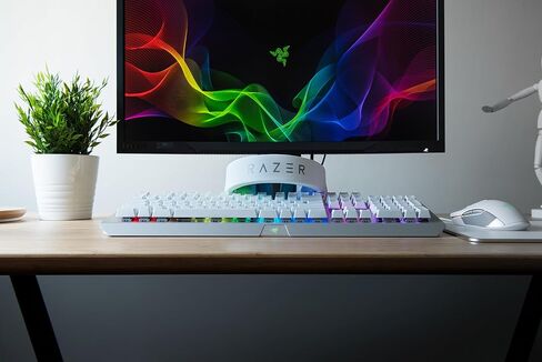 لوحة مفاتيح الألعاب الميكانيكية Razer BlackWidow X Chroma: مفاتيح مفاتيح خضراء - تعمل باللمس والنقر - إضاءة Chroma RGB - هيكل معدني من الدرجة العسكرية - أبيض زئبقي in Saudi Arabia