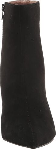Betsey Johnson Women's Kassie Fashion Boot in Saudi Arabia
