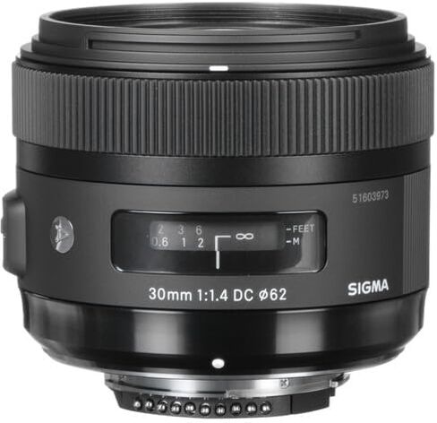 مجموعة عدسة Sigma 30mm f/1.4 DC HSM Art لكاميرا Nikon F (301-306) مع بطاقة ذاكرة سعة 64 جيجابايت، وقارئ بطاقات، وحقيبة ظهر، ومجموعة مرشحات مكونة من 3 قطع، وحقيبة عدسة، ومجموعة تنظيف كاملة، وغطاء عدسة، وحقيبة عدسة، والمزيد in Saudi Arabia