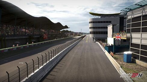 MotoGP 14 - Xbox 360 (Renewed) in Saudi Arabia
