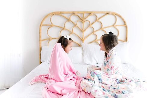 Copper Pearl Jumbo Premium Knit 3 Layer Stretchy Throw Blanket Gemma in Tan in Kuwait