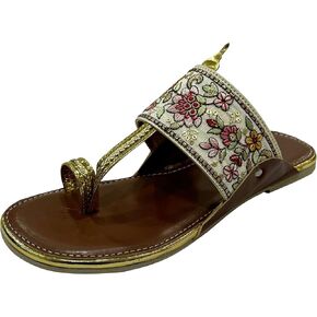 صنادل مسطحة للسيدات من Shoe Bazar، شبشب كاجوال Mojaris Ethnic Kolapuri