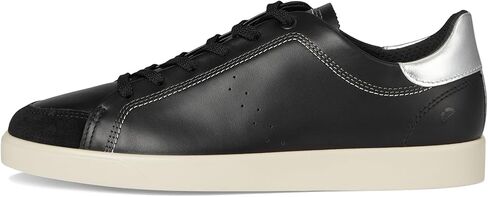 حذاء رياضي نسائي من ECCO Street Lite Common in Kuwait