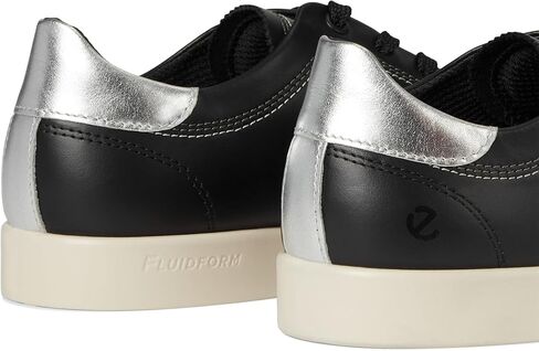 حذاء رياضي نسائي من ECCO Street Lite Common in Kuwait