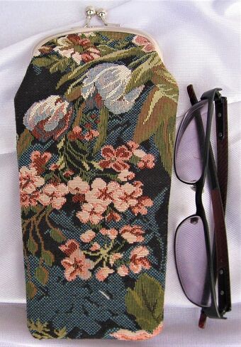 Sainty GP01-Cat Cat Tapestry Eyeglass Case in Saudi Arabia
