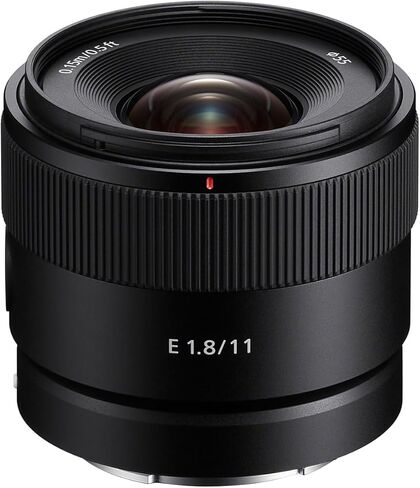 كاميرا سوني FX30 Super 35 Cinema Line مع وحدة مقبض XLR وعدسة E مقاس 11 مم f/1.8 in Saudi Arabia