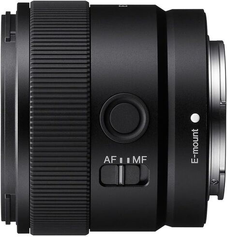 كاميرا سوني FX30 Super 35 Cinema Line مع وحدة مقبض XLR وعدسة E مقاس 11 مم f/1.8 in Saudi Arabia