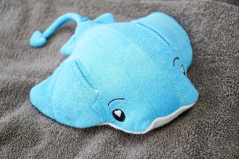 SoapSox Kids Exfoliating Bath Scrub (Ray The Manta) - Soft Animal Toy Wash Cloth Sponge with Soap Pocket Insert - Fun Loofah Characters for Babies, Kids and Children in Saudi Arabia