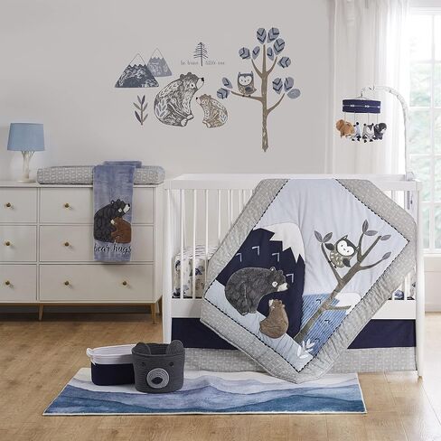 ملصق حائط قابل لإعادة الاستخدام من Levtex Baby - روان - دببة، بومة، جبال، أشجار - رمادي، رمادي داكن، كحلي، أزرق - ملحقات غرف الأطفال - الحجم: 36 × 33 بوصة. in Kuwait