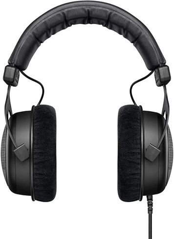 مجموعة سماعات رأس Beyerdynamic 733016 TYGR 300R للألعاب مفتوحة الظهر مع حزمة أساسيات الترفيه الصوتي Tech Smart USA 2020 in Kuwait