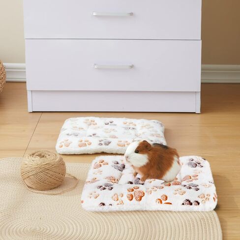 Amakunft 2 Pcs Guinea Pig Bed Mat Washable, Rabbit Winter Bed Pad for Indoor, Warm Small Animal Bed Mattres, Fleece Sleeping Pad for Bunny, Rat, Hedgehog, Squirrel, Chinchilla (Pink Star, Medium) in Kuwait