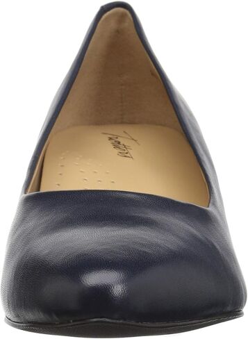 Trotters Women's Kari Pump, Black, 8.5 Wide in Saudi Arabia