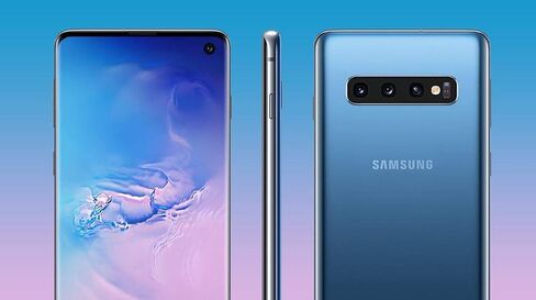 Samsung Galaxy S10+ Factory Unlocked Android Cell Phone | US Version | 128GB of Storage | Fingerprint ID and Facial Recognition | Long-Lasting Battery | U.S. Warranty | Prism Black in Saudi Arabia