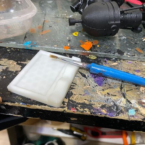 3D Printed White Brush Holder - 3 and 8 Slot Organizer for Paintbrushes, Makeup Brushes, or Art Supplies in Saudi Arabia