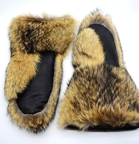 Men's Long Coyote Fur Mittens (Large) in Saudi Arabia
