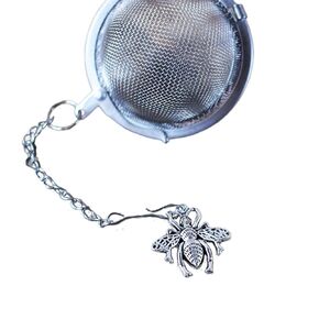Honey bee tea strainer for loose leaf tea, Tea Maker with bee charm, Tea Steeper bee pendant