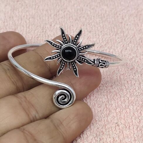 سوار Sunburst الفضي، سوار يد من حجر الأوبال، سوار يد حلزوني، سوار من الأحجار الكريمة، هدية مجوهرات بوهيمية للشمس in Kuwait