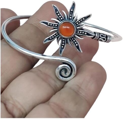 سوار Sunburst الفضي، سوار يد من حجر الأوبال، سوار يد حلزوني، سوار من الأحجار الكريمة، هدية مجوهرات بوهيمية للشمس in Kuwait