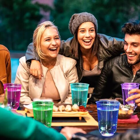 مجموعة أكواب الحفلات المتوهجة مكونة من 24 كوبًا مضيء لتزيين أعياد الميلاد، سعة 16 أونصة، أكواب متعددة الألوان تتوهج في الظلام مع ملصقات أرقام، أكواب بلاستيكية للاستعمال مرة واحدة لحفلات النيون، والكريسماس، ورأس السنة، والعطلات، وما إلى ذلك in Kuwait
