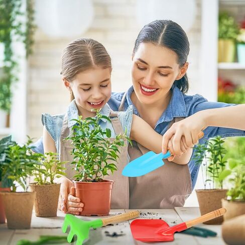 40 قطعة من أدوات البستنة للأطفال، 10 مشط حديقة، 10 مجرفة حديقة، 10 مجرفة حديقة، 10 أكياس حمل خضراء، أدوات حديقة معدنية بمقبض خشبي، لعبة صندوق رمل الشاطئ للزراعة والحفر in Saudi Arabia
