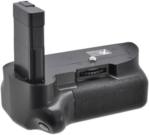 Xit XTCG5DIII Pro Series Battery Power Grip for Canon EOS 5D Mark III Digital SLR Cameras (BG-E11) (Black) in Kuwait