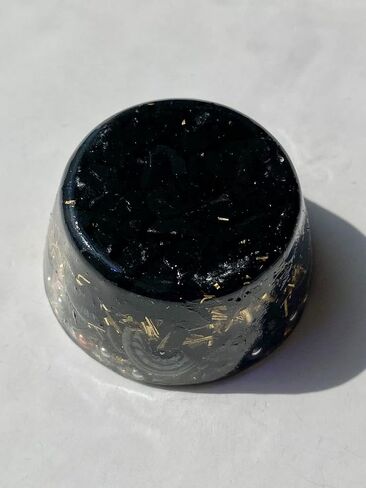 Shungite واحد كريستال صغير برج باستر Orgone مولد الطاقة تراكم أداة هدية مثالية!!!! أورجونيت العديد من المكونات الجميلة! (الشونجيت) in Saudi Arabia