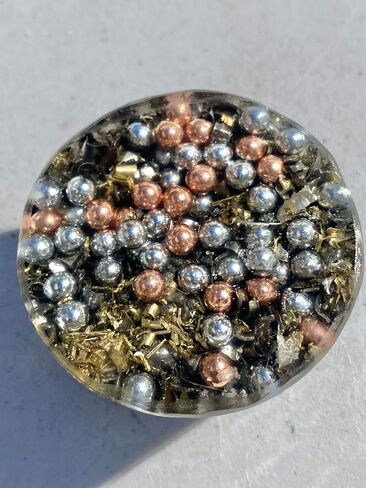 Shungite واحد كريستال صغير برج باستر Orgone مولد الطاقة تراكم أداة هدية مثالية!!!! أورجونيت العديد من المكونات الجميلة! (الشونجيت) in Saudi Arabia