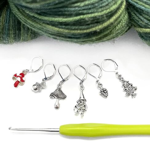 علامات غرز بمشبك قفل على شكل جنوم حديقة وودلاند لحياكة الكروشيه مع حقيبة تخزين | مصنوع يدويًا بواسطة تصميمات جميلة دافئة | إكسسوارات محبوكة قابلة للإزالة، حلية معدنية بنمط المينا، هدية فريدة من نوعها in Kuwait