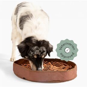 Reggie Stimulating Feeder Mat for Dogs | Relieve Speed Eating, Boredom, Stress | Vet-Approved & Ideal for All Ages, Dog Breeds, and Sizes (Hunter Green Feeder Mat)