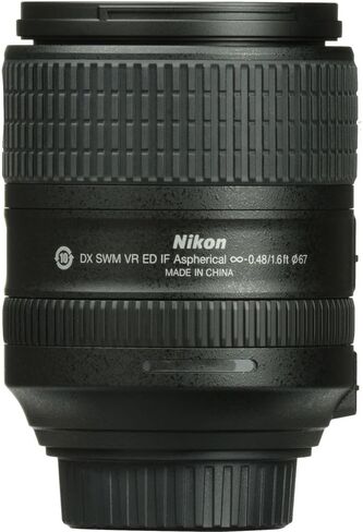 عدسة نيكون AF-S DX NIKKOR مقاس 18-300 مم وببؤرة f/3.5-6.3G ED VR (2216) + مجموعة مرشح + حافظة للغطاء + مجموعة تنظيف in Kuwait