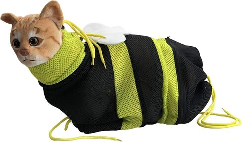 حقيبة العناية بالقطط مكونة من ثلاث طبقات من القماش، شبكة ناعمة قابلة للتعديل، حقيبة استحمام للقطط، مقاومة للعض والخدش للاستحمام، وفحص وتقليم الأظافر in Kuwait