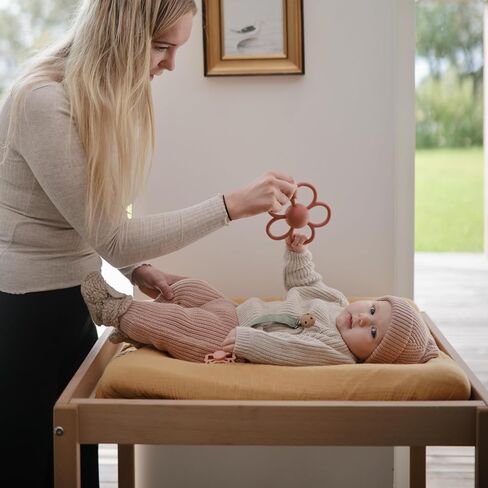 mushie Silicone Baby Daisy Rattle Teether Toy (Dusty Rose) in Kuwait