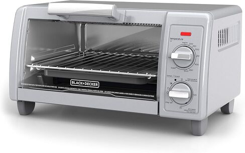 BLACK+DECKER TO1705SG 4-Slice Toaster Oven, Easy Controls, Stainless Steel in Saudi Arabia
