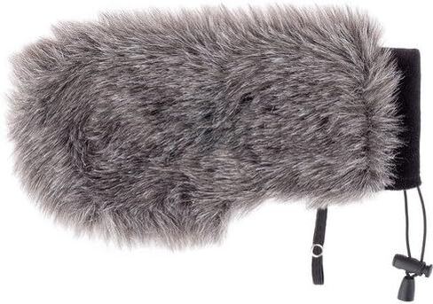 ميكروفون Rode VideoMic Pro Plus الموجود على الكاميرا مع Windbuster VideoMic Pro وكابل ذكر صغير إلى كابل أنثى صغير ستيريو in Kuwait