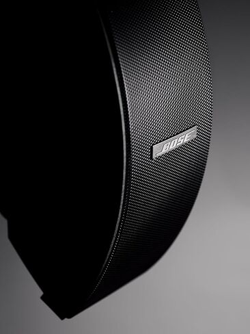 سماعات Bose 151 SE البيئية، مكبرات صوت أنيقة للاستخدام الخارجي. مكبرات صوت ستيريو خارجية تمتزج بسهولة مع بيئتك - أبيض (متجدد) in Saudi Arabia