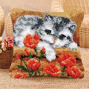 Cat Looking Latch Hook Kits Pillow DIY Handmade Cushion Crochet Yarn Embroidery Needlework Hook and Latch Kit Pillowcase Rug Cover Home Sofa Christmas Decoration 43x43cm