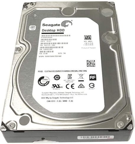 محرك الأقراص الصلبة لسطح المكتب Seagate ST6000DX000 سعة 6 تيرابايت وذاكرة تخزين مؤقت سعة 128 ميجابايت و7200 دورة في الدقيقة SATA بسرعة 6 جيجابت في الثانية مقاس 3.5 بوصة (متجدد) in Saudi Arabia