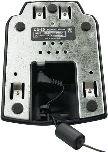 Yaesu/Vertex CD-30 شاحن وحدة واحدة سريع السرعة لراديو VX-160، VX-168، VX-170 ثنائي الاتجاه in Kuwait