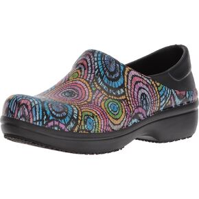 Crocs Women's Neria Pro Ii Clog | Slip Resistant Work Shoes