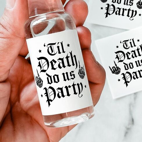 ملصق مع LOVE Til Death Do Us Party - ملصقات مشروبات العزوبية سعة 50 مل - هدايا حفلات العزوبية ذات الهيكل العظمي - العروس أو الموت - حقيبة هدايا باخ القوطية - ملصقات عزوبية الهالوين (العروس أو الموت) in Kuwait