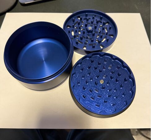 سانتا كروز - مطحنة توابل جامبو - 3 قطع - معدن أخضر in Kuwait