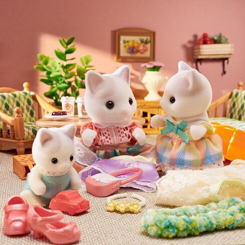 Calico Critters Latte Cat Family - Set of 4 Collectible Doll Figures for Ages 3+ in Kuwait