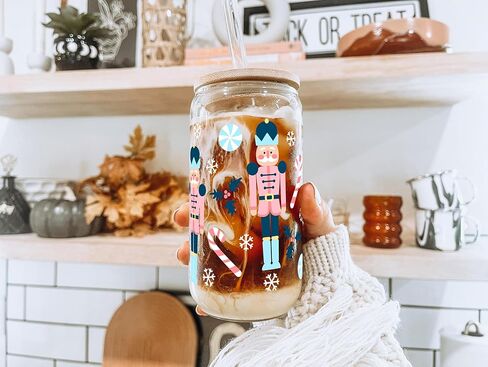 كوب زجاجي لطيف بأضواء عيد الميلاد متغير اللون، هدية موسم الأعياد من الزجاج المثلج للشتاء، هدية بطابع عيد الميلاد للنساء كوب زجاجي in Kuwait